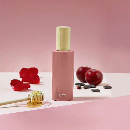  Pink Home Fragrance - Bee Deco Divine Bergamot, Honey, Plum + Tonka Scented Room Spray Blush furn.