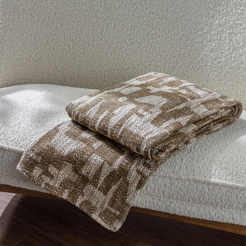 Abstract Green Throws - Ola  Throw Olive HÖEM