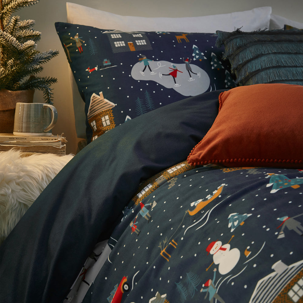 Winter Pines Pyjama Fleece Christmas Duvet Cover Set Navy