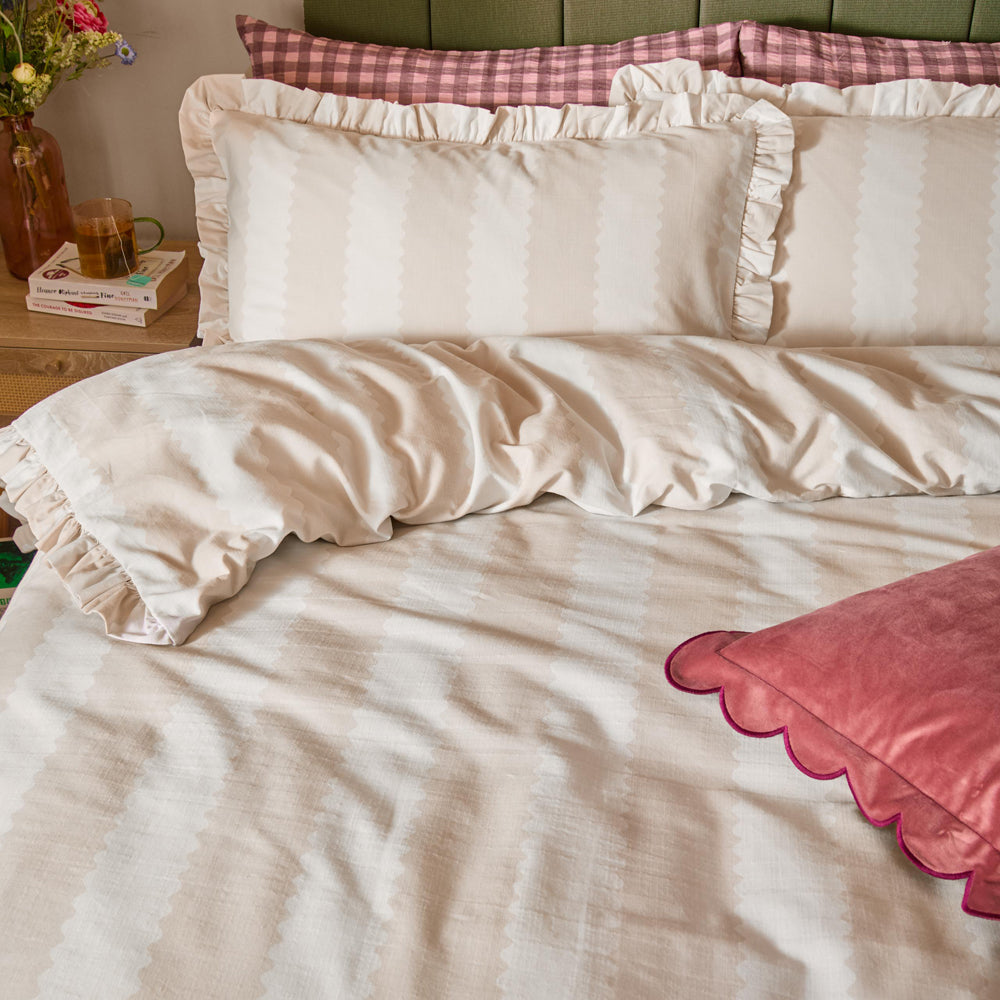 Birdie Stripe Ruffle Duvet Cover Set Oat/Milk