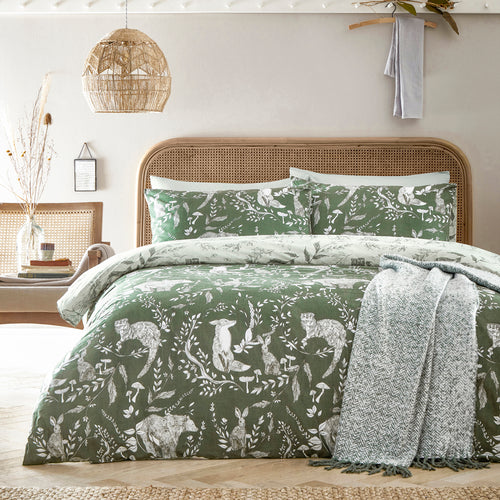 Animal Green Bedding - Buckthorn  Duvet Cover Set Evergreen furn.