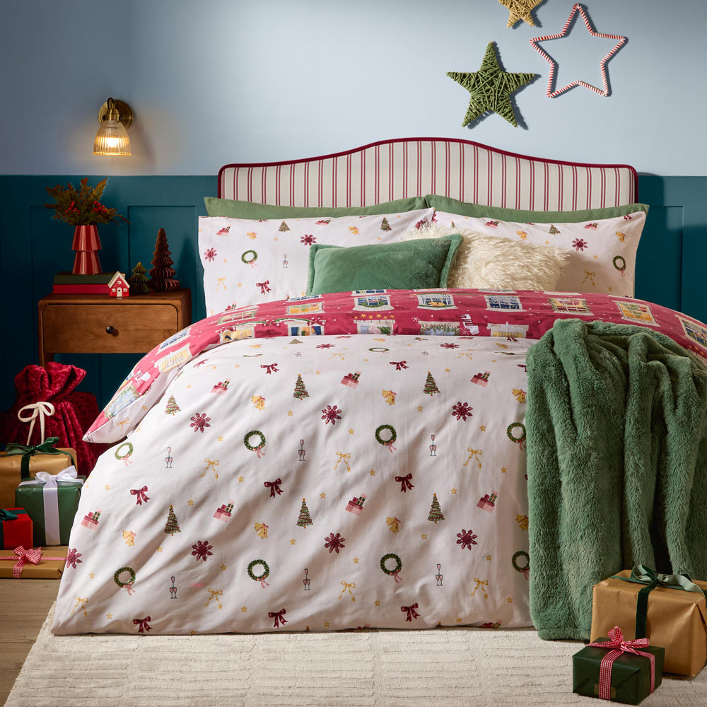Christmas Eve Reversible Duvet Cover Set Cranberry