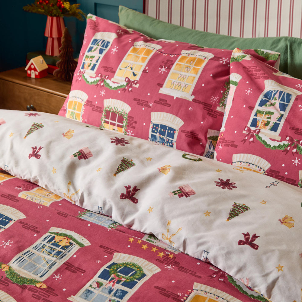 Christmas Eve Reversible Duvet Cover Set Cranberry
