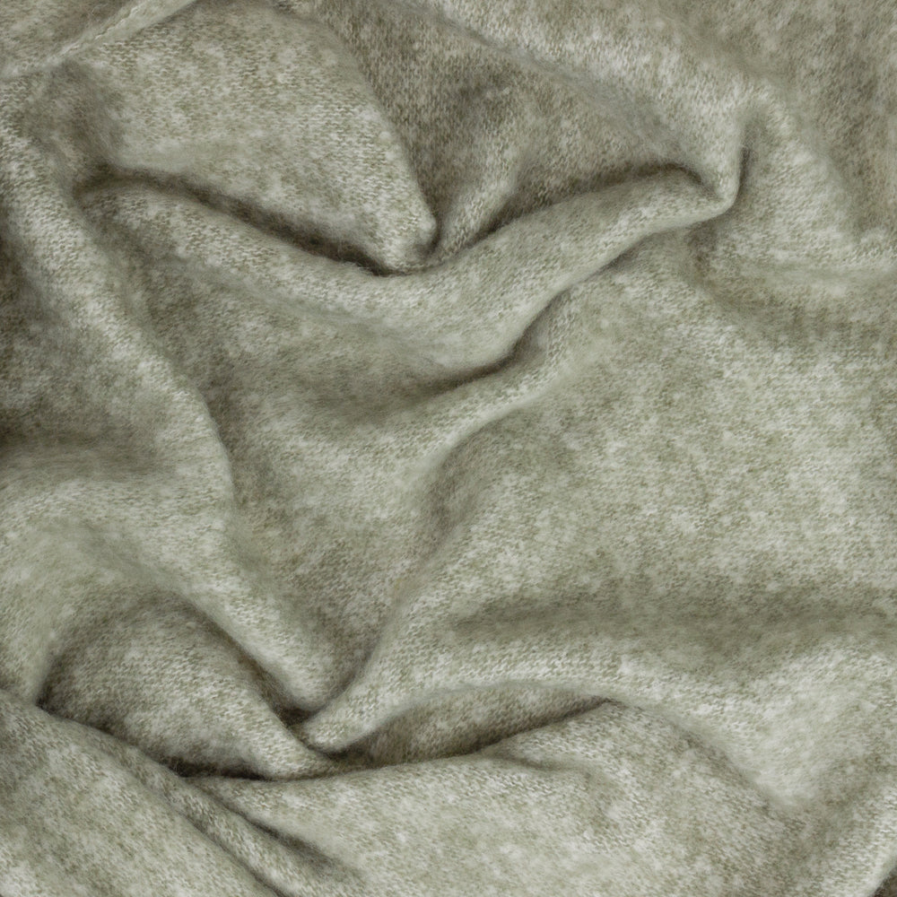 Cozy Woven Tasselled Throw Green