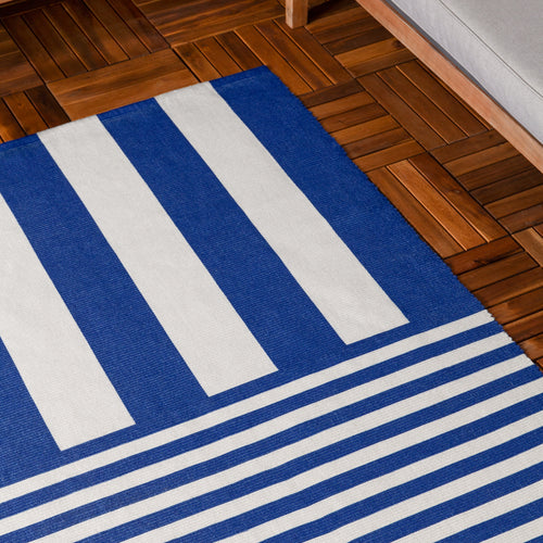 Striped White Rugs - Deck Stripe Printed Indoor/Outdoor Outdoor Rug White/Blue furn.