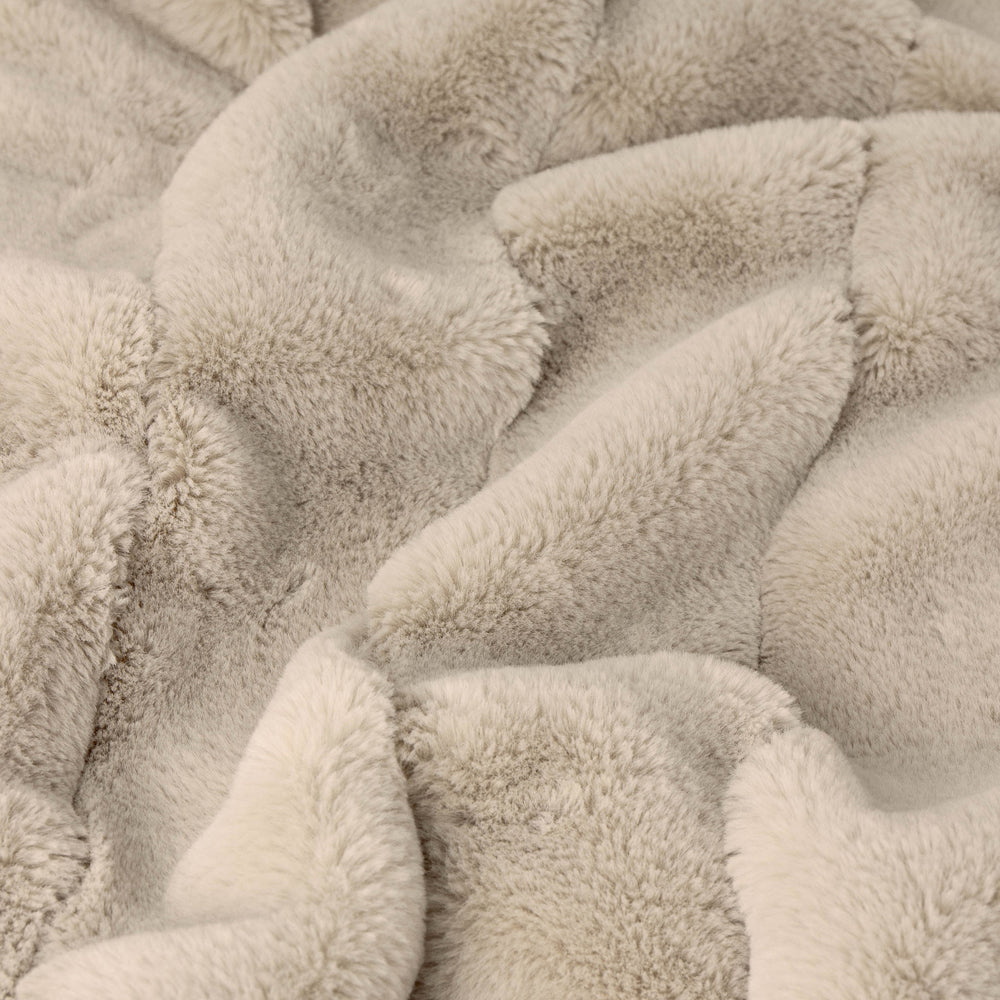 Empress Faux Fur Throw Oatmeal