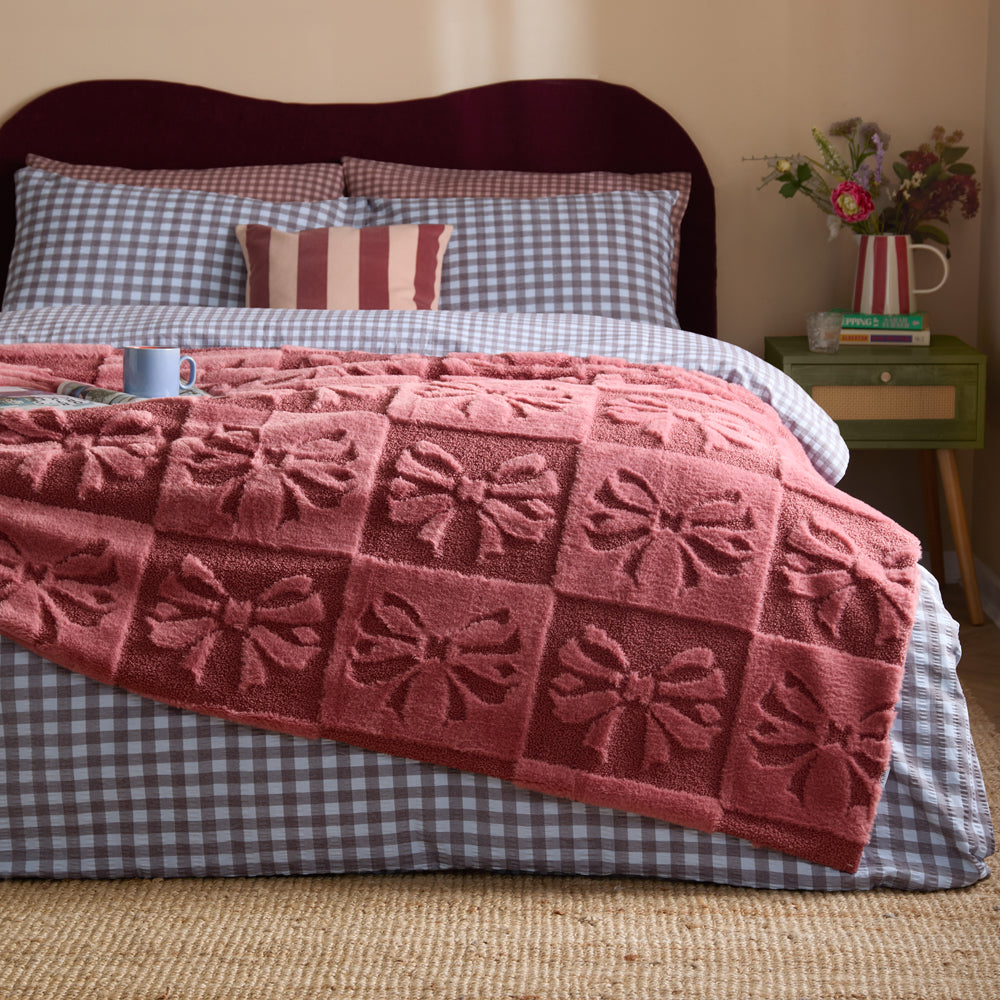  Pink Throws - Fur Boucle Big Bows  Throw Pink Furn