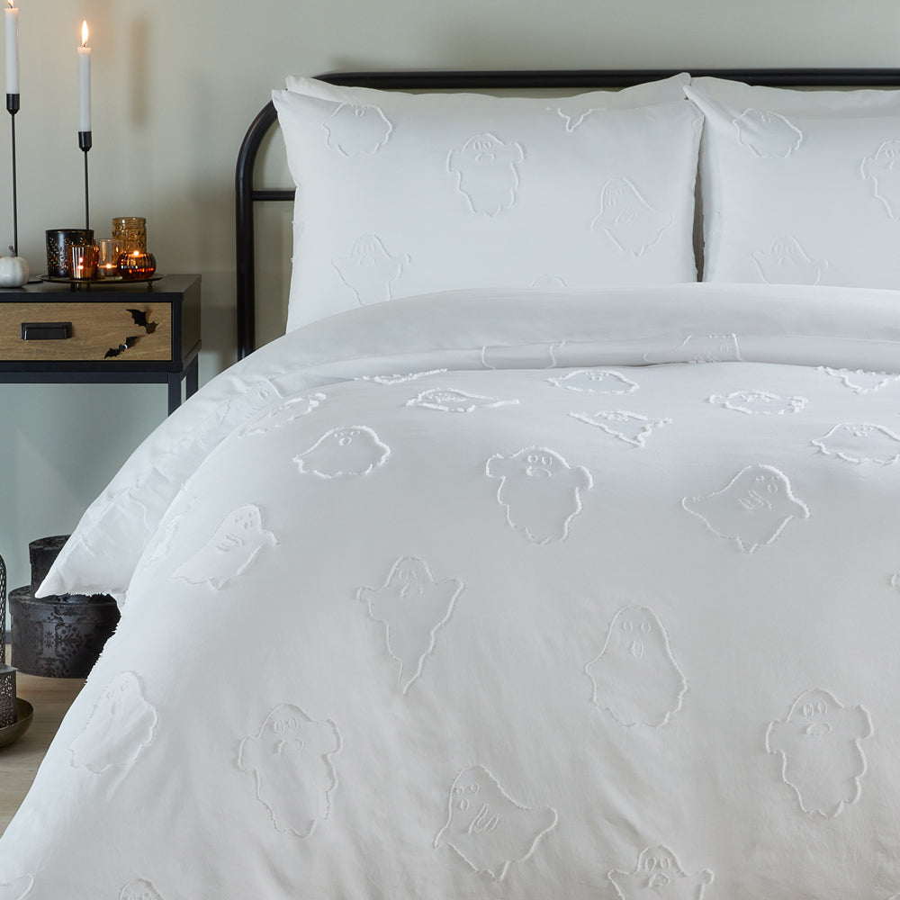 Ghostly Ghouls Soft Touch Tufted Duvet Cover Set White