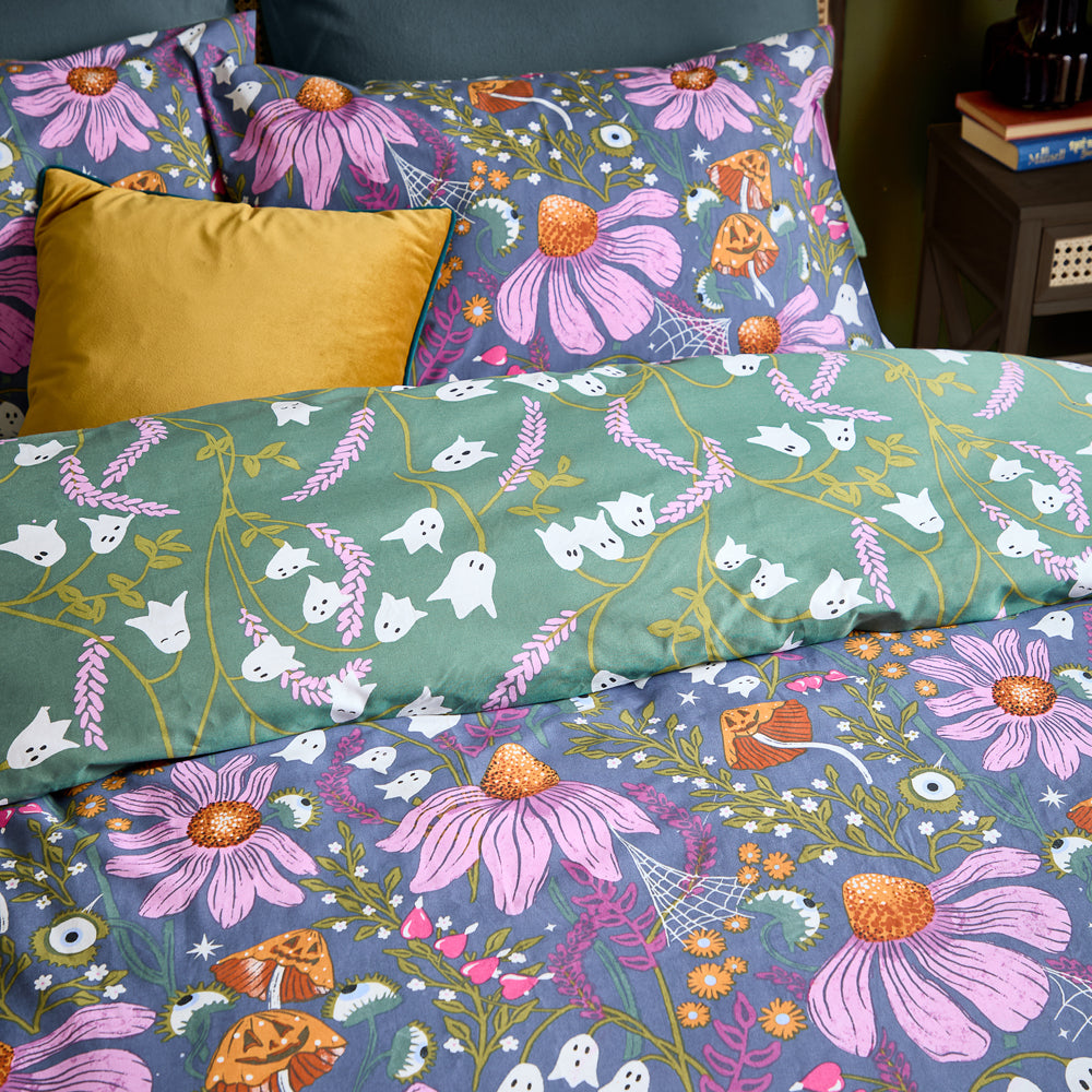 Ghoul Gardens Halloween Reversible Duvet Cover Set Multicolour