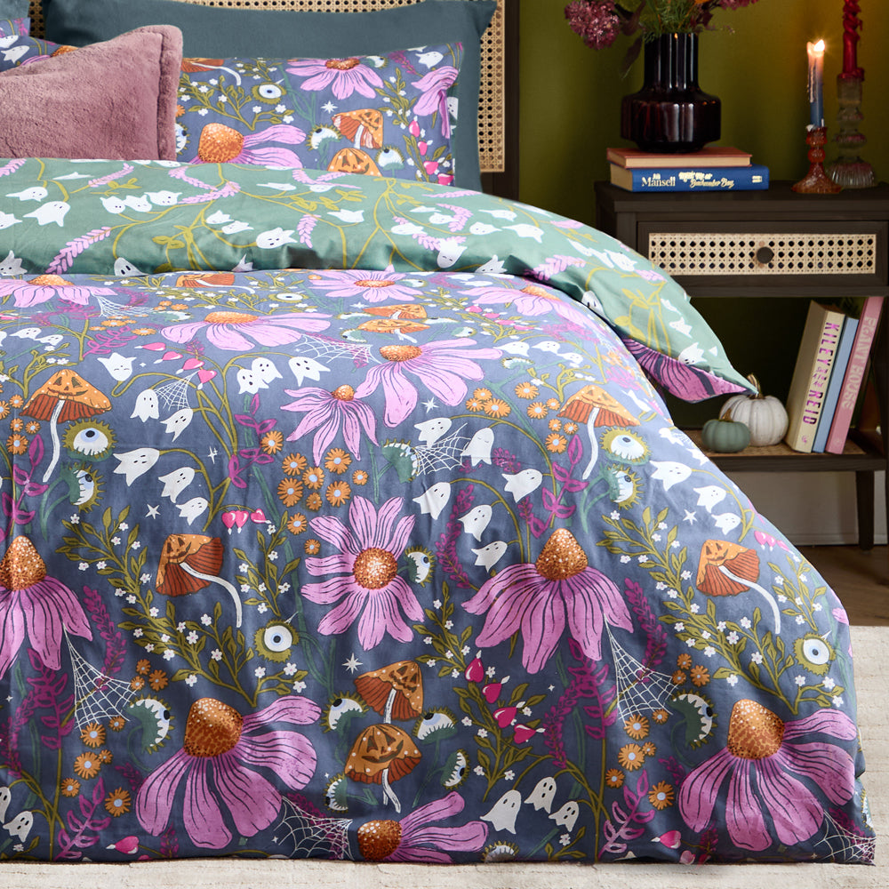 Ghoul Gardens Halloween Reversible Duvet Cover Set Multicolour