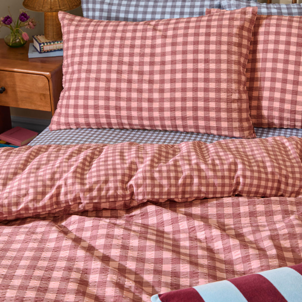 Harriet Gingham Reversible Seersucker Duvet Cover Set Burgundy/Blossom