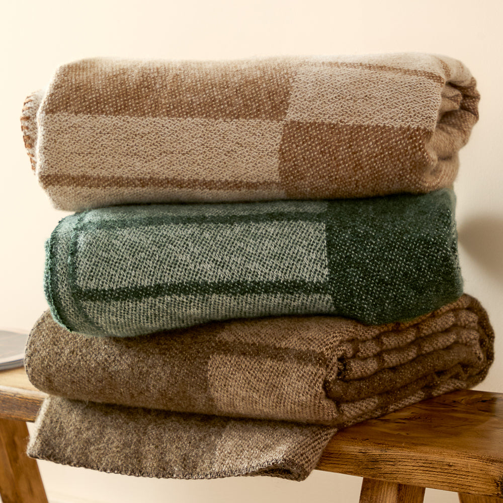Harlech Woven Reversible Throw Moss