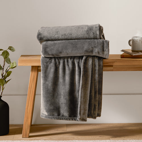 Plain Grey Throws  - Harrow Fleece Throw Charcoal Furn