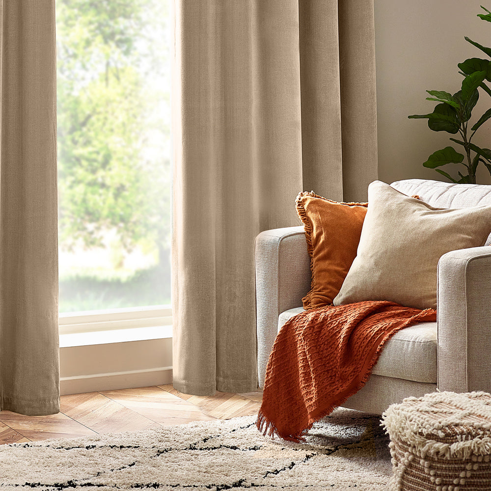 Heavy Chenille Piped Cushion Natural