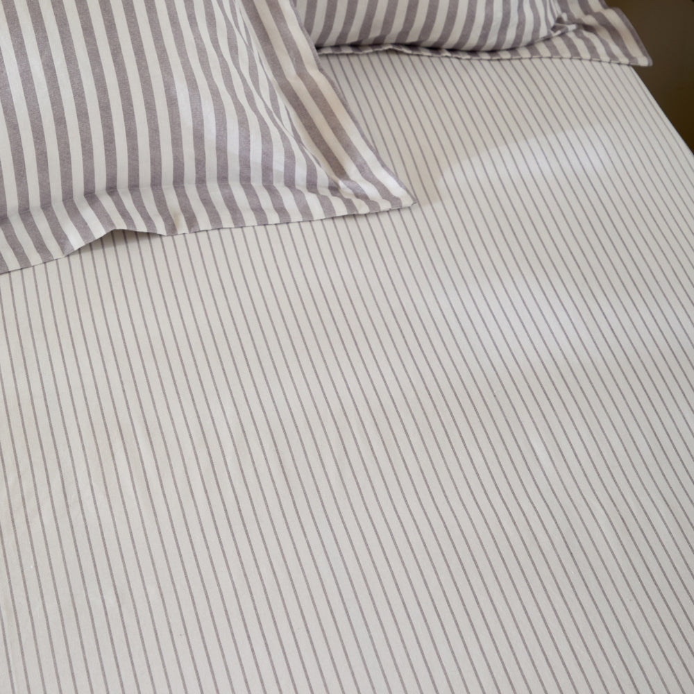 Hebden 100% Cotton Narrow Stripe Fitted Bed Sheet Mauve