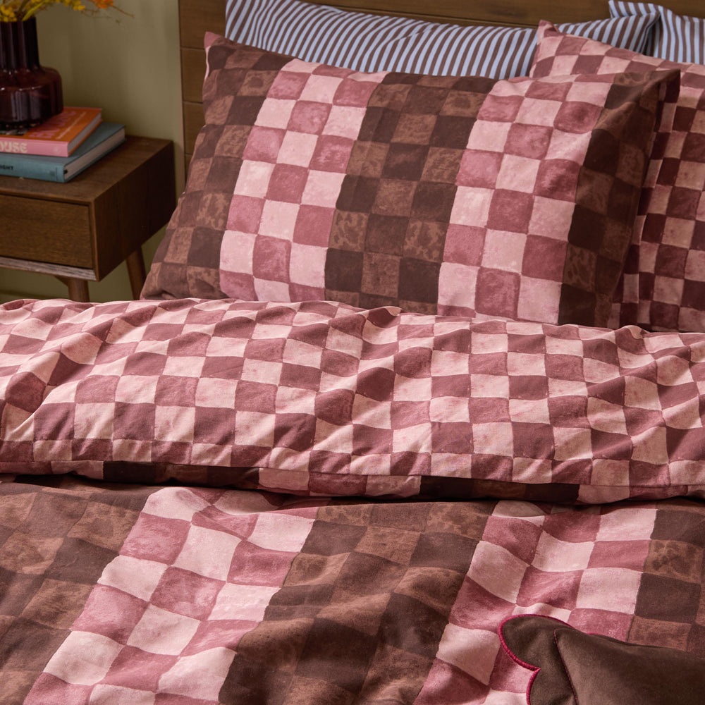 Huxley Reversible Checkerboard Duvet Cover Set Chocolate/Blush