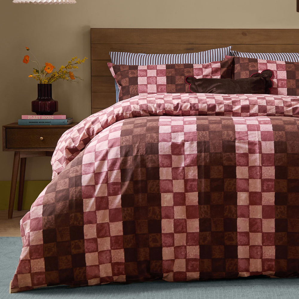 Huxley Reversible Checkerboard Duvet Cover Set Chocolate/Blush