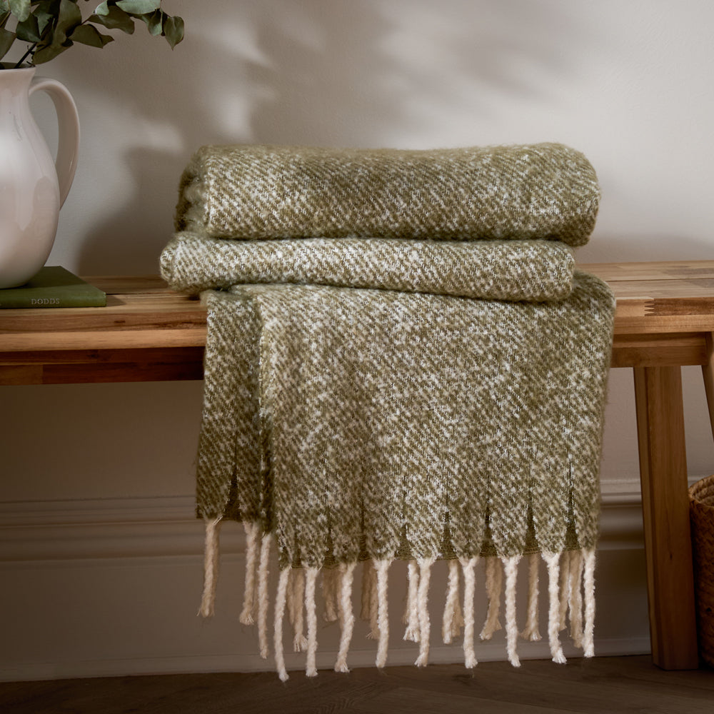 Isla Green Woven Tasselled Throw | Green Throws | Wylder – Furn.com