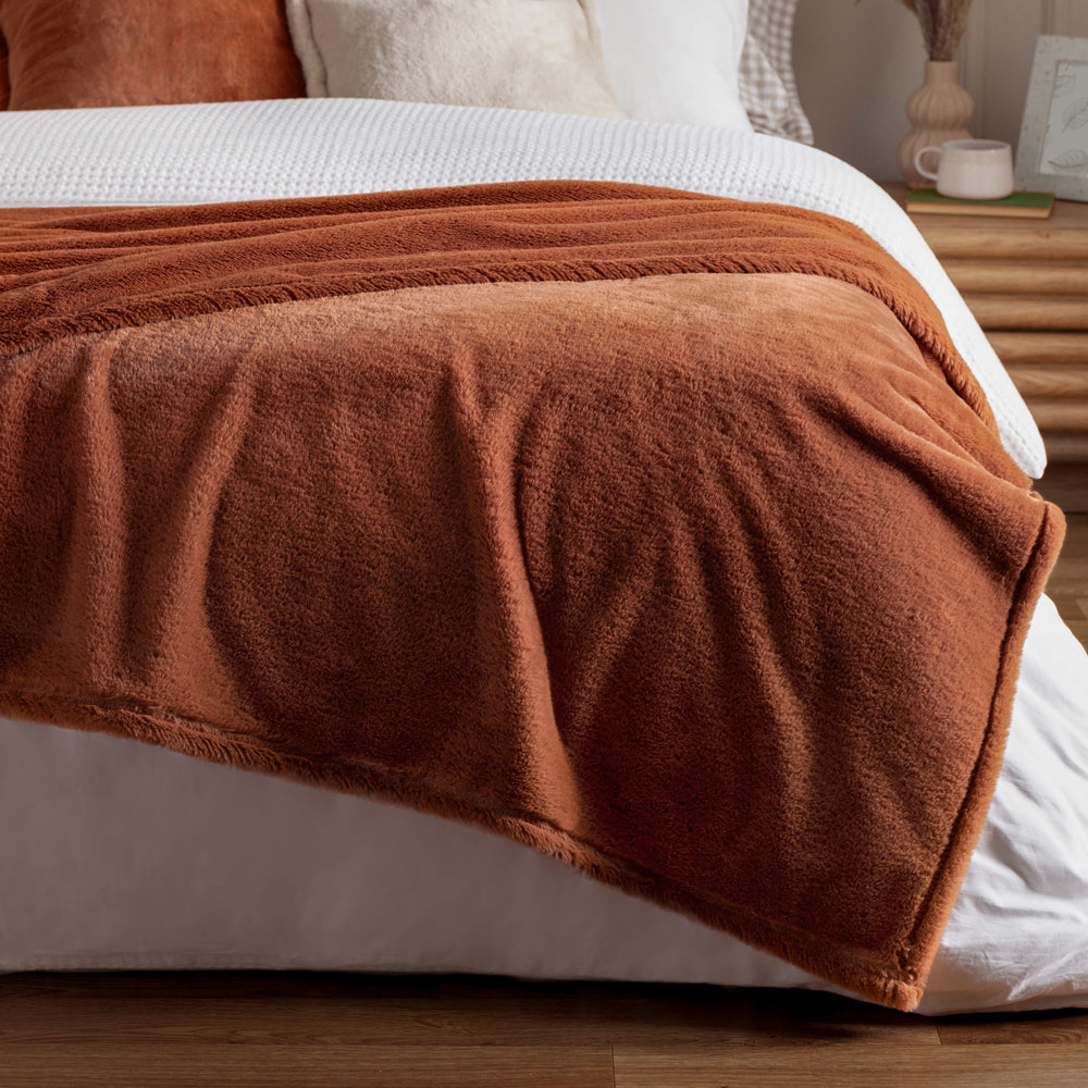 Kallu Double-Sided Faux-Fur Throw Rust