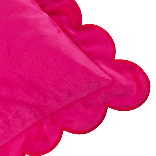 Lil Scallop Velvet Cushion Pink/Red