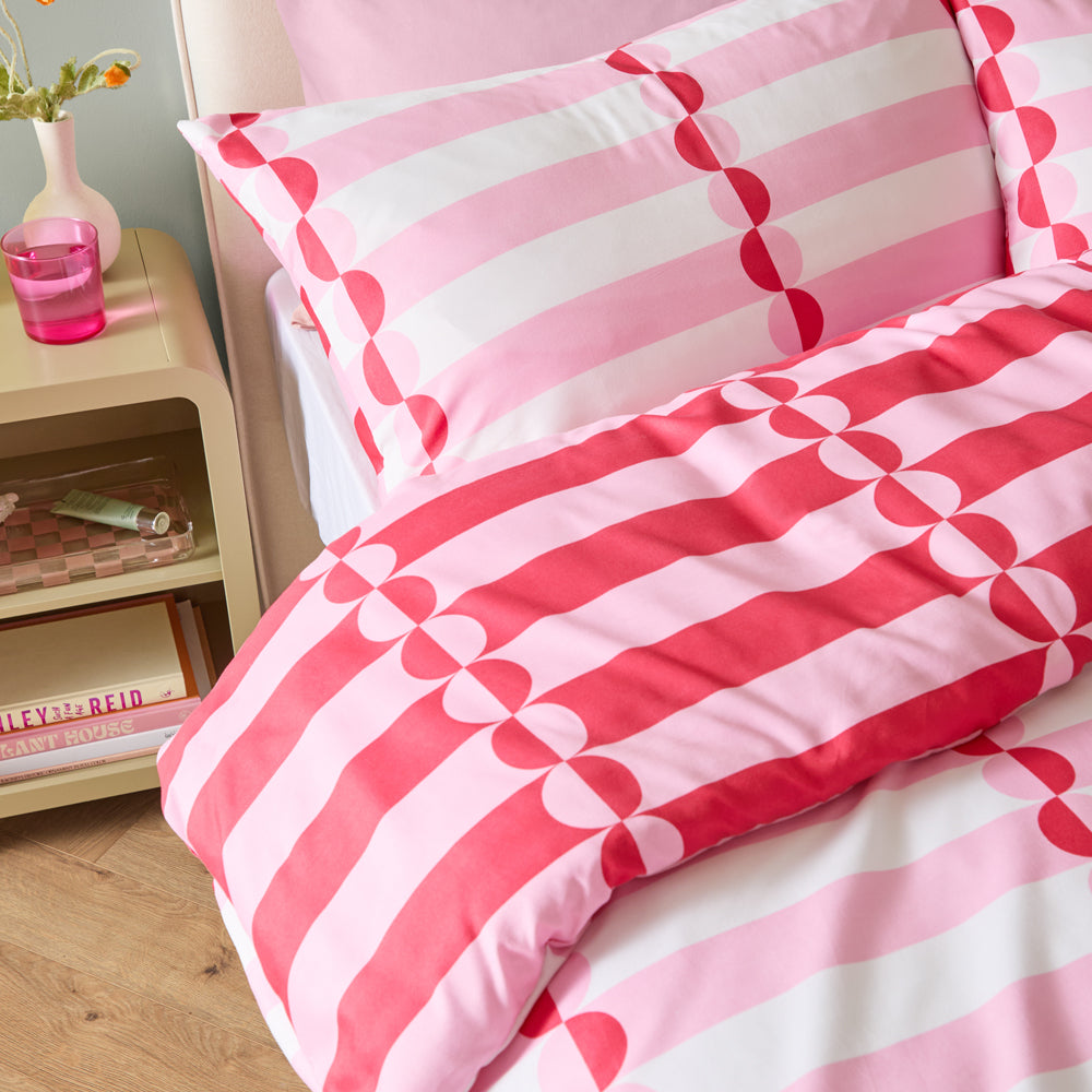 Lottie Reversible Soft Touch Duvet Cover Set Red/Pink