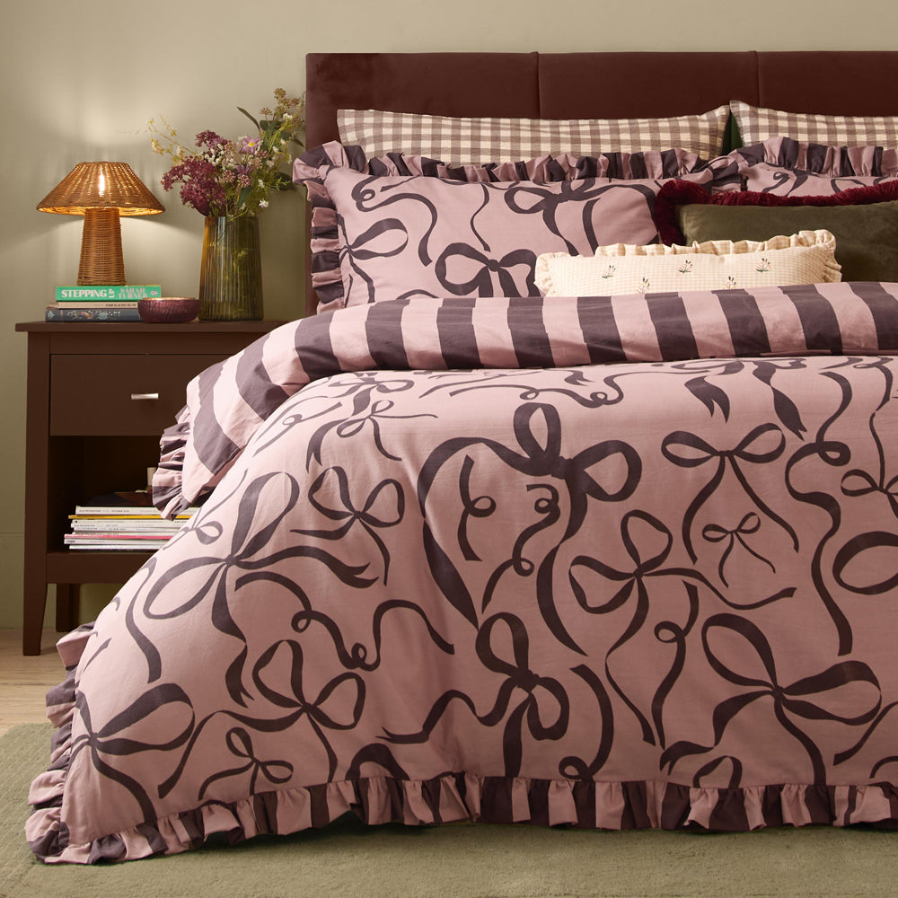 La Vie En Bows Reversible Duvet Cover Set Mocha