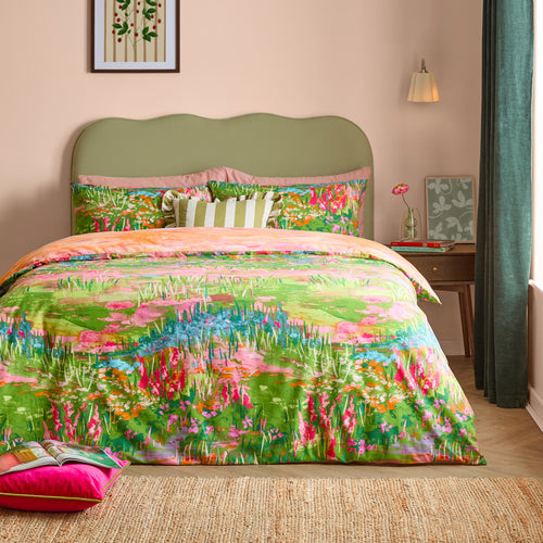 Meadow Escape Reversible Duvet Cover Set Green/Pink