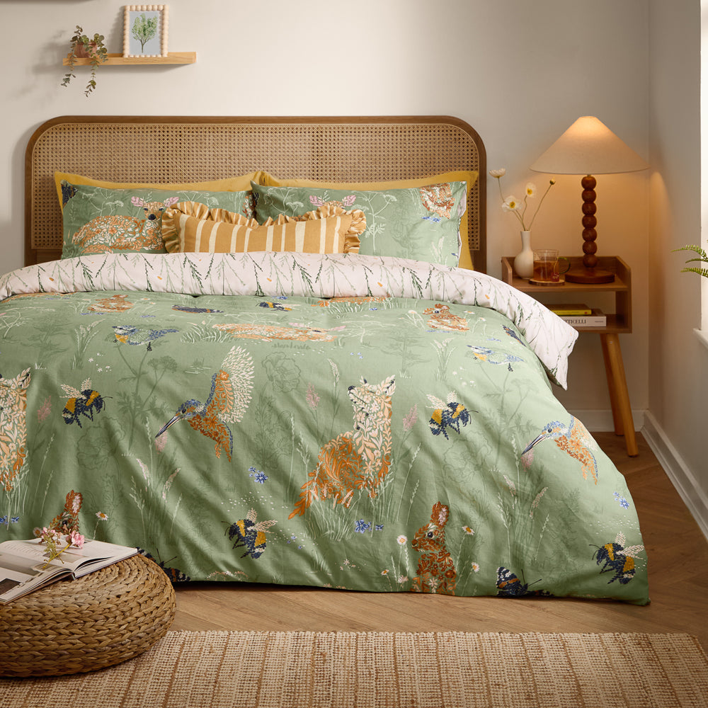 Meadow Flora Reversible Printed Duvet Cover Set Green