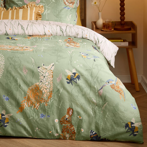 Meadow Flora Reversible Printed Duvet Cover Set Green