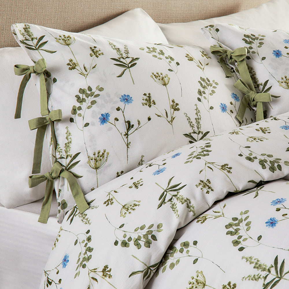 Meadow 100% Cotton Floral Duvet Cover Set White/Cornflower