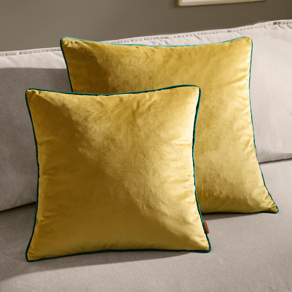 Meridian Velvet Cushion Moss/Emerald