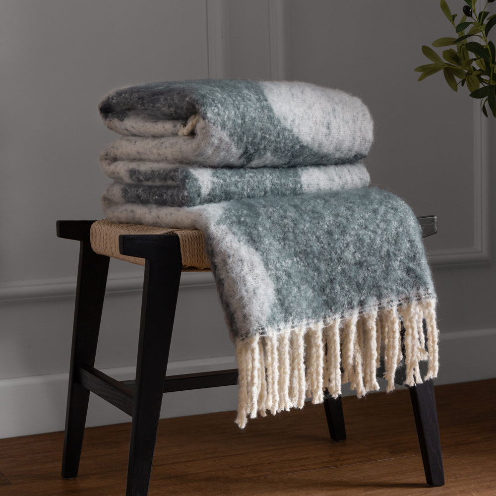 Abstract Blue Throws - Meta  Throw Dusk HÖEM