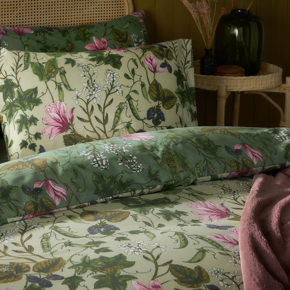Mystic Berry Floral Reversible Duvet Cover Set Green