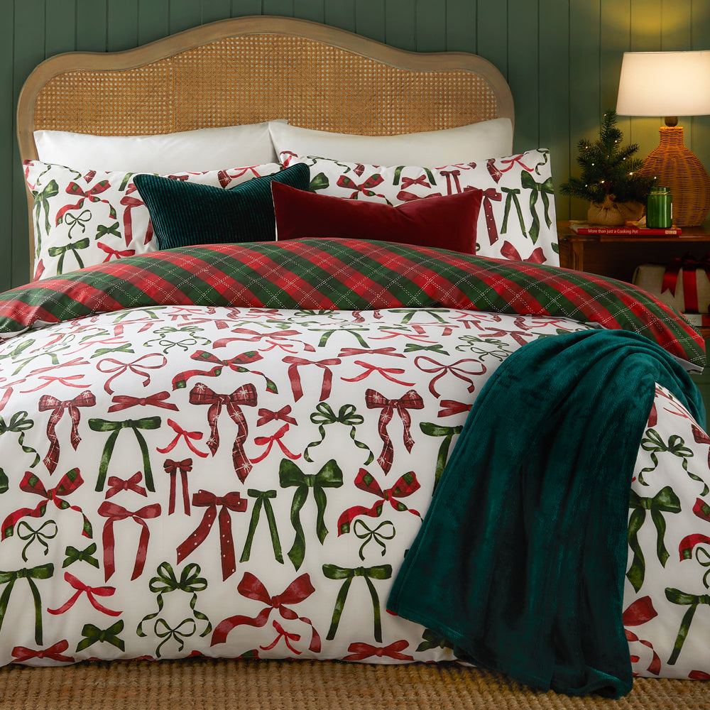 Nathalie Festive Bows Printed Duvet Cover Set Berry/Pine