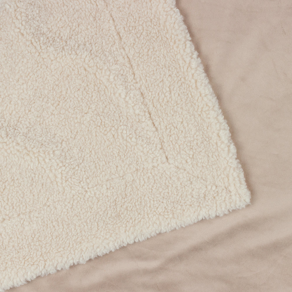 Olann Shearling Fleece Throw Natural