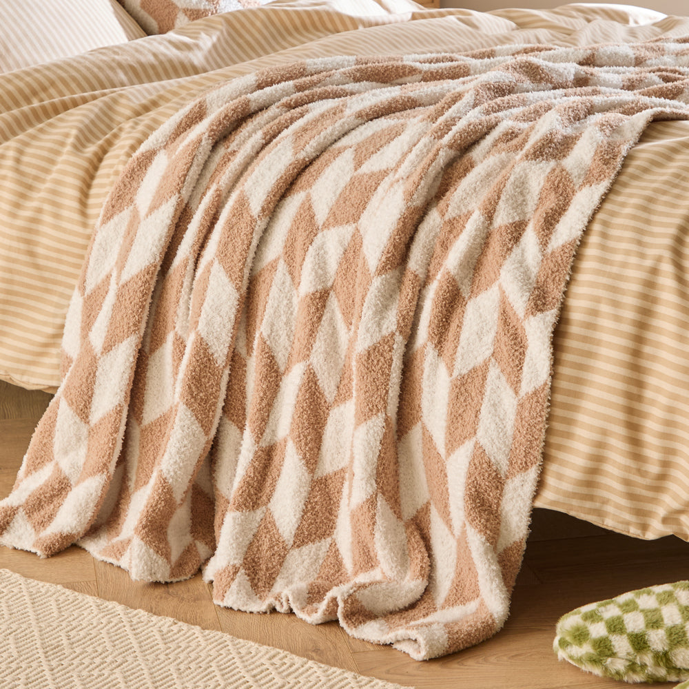 Geometric Beige Throws - Olsen Geometric Throw Living In Neutral Furn