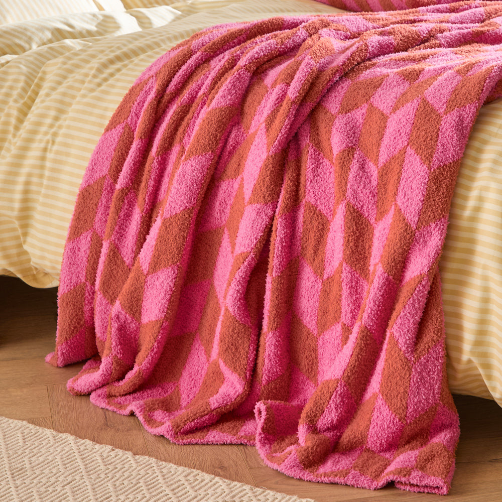 Geometric Pink Throws - Olsen Geometric Throw Pink Pop Furn