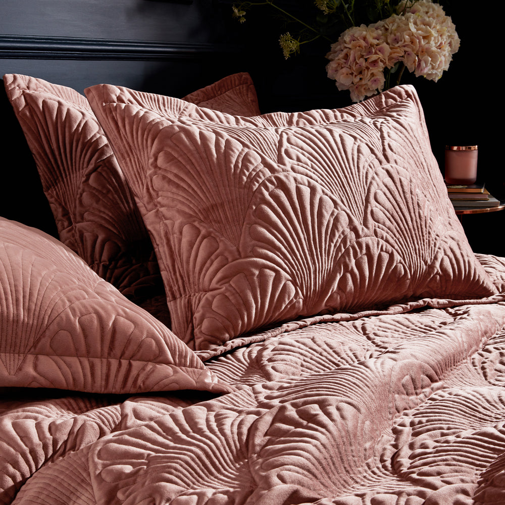Paoletti Palmeria Trapunted Duvet Cover, Polyester, Navy, 137 x 200 cm Paoletti Palmeria Trapunted Duvet Cover, Polyester, Navy, 137 x 200 cm