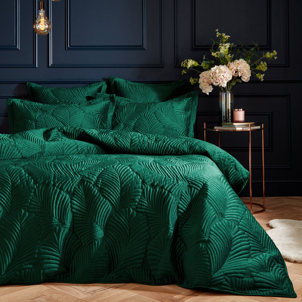 Jungle Green Bedding - Palmeria Quilted Velvet Duvet Cover Set Emerald Paoletti