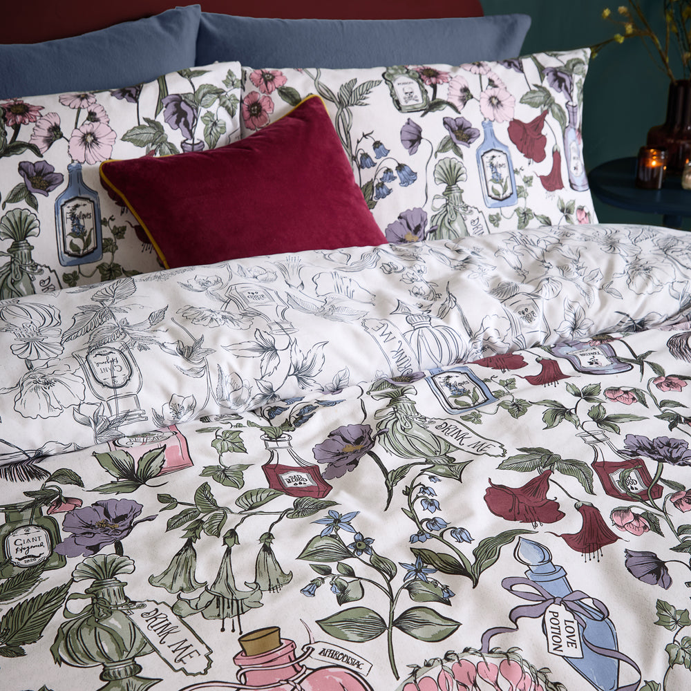 Pick Your Poison Reversible Halloween Duvet Cover Set Multicolour