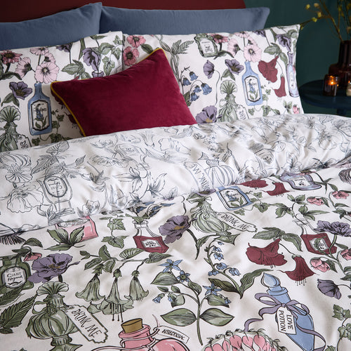 Pick Your Poison Reversible Halloween Duvet Cover Set Multicolour