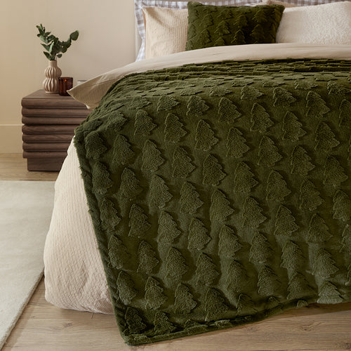 Woodland Throws - Pines Faux Fur Throw Forest Green Furn