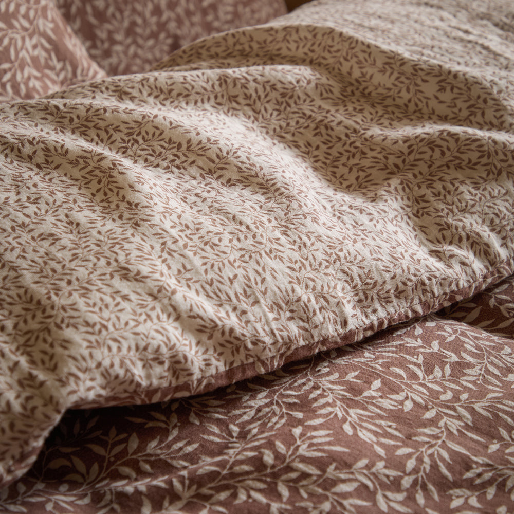 Perrie Leaf Muslin 100% Cotton Duvet Cover Set Cinnamon
