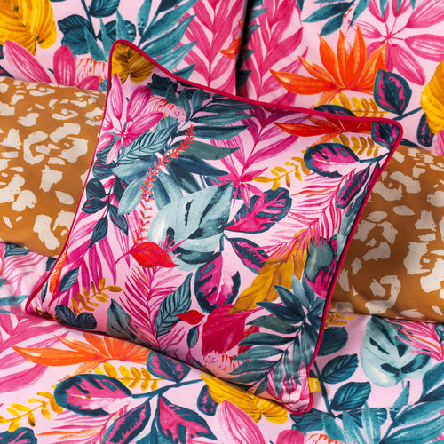 Jungle Pink Cushions - Psychedelic Jungle Tropical Cushion Cover Pink furn.