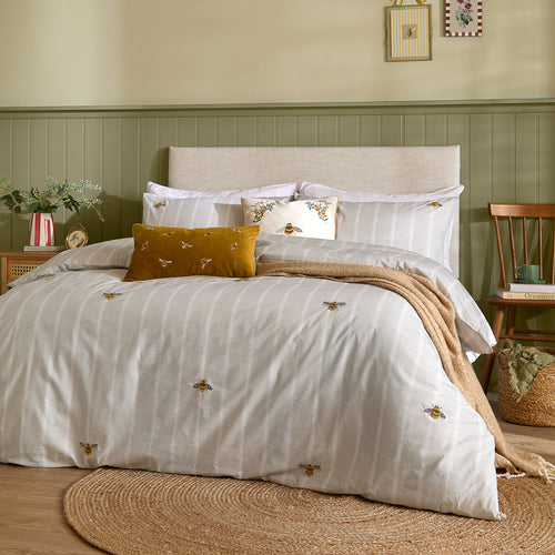 Woodland Yellow Bedding - Ramble Bees Duvet Cover Set Natural Wylder