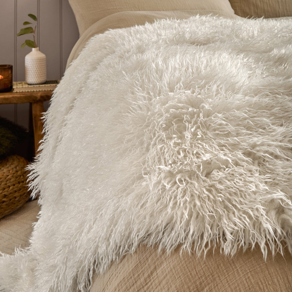 Rowan Faux Fur Throw Ecru