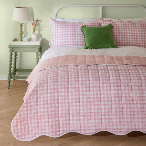 Plain Pink Bedding - Scallop Quilted Bedspread Pink Furn