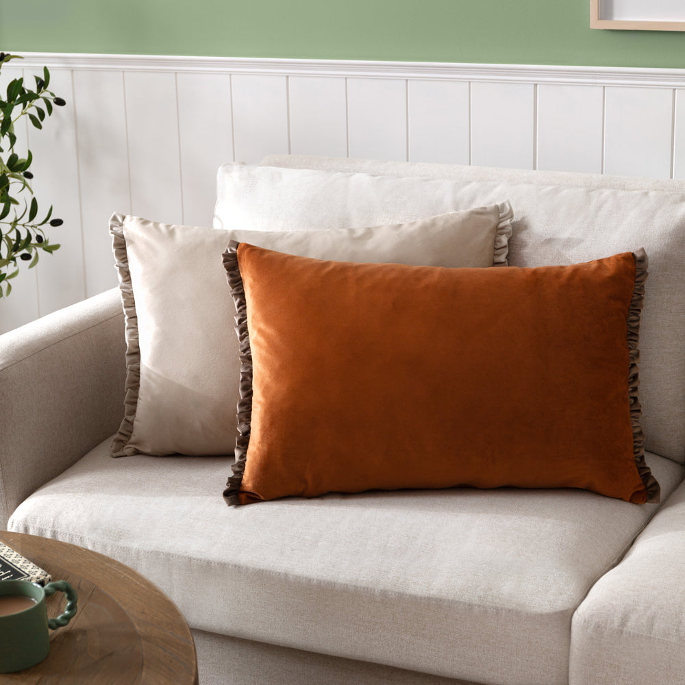 Tilly Velvet Cushion Oyster/Lace