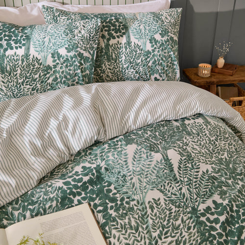 Topiary Reversible Duvet Cover Set Green