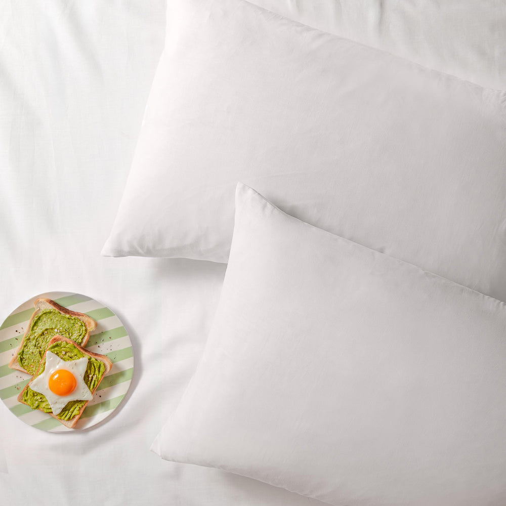 The Plain One Pillowcase Pair White